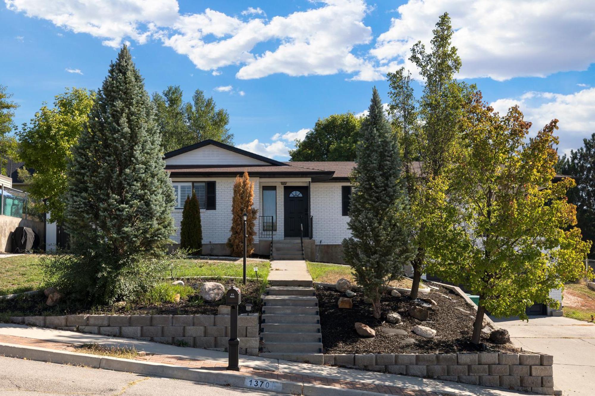 Beautiful View On Balcony Villa Lehi Exterior photo